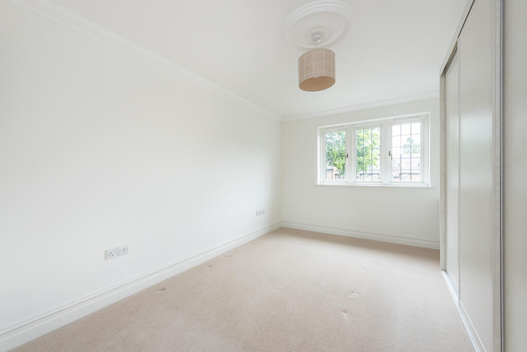 Additional image 8 of Luton Road, Harpenden, Hertfordshire, AL5