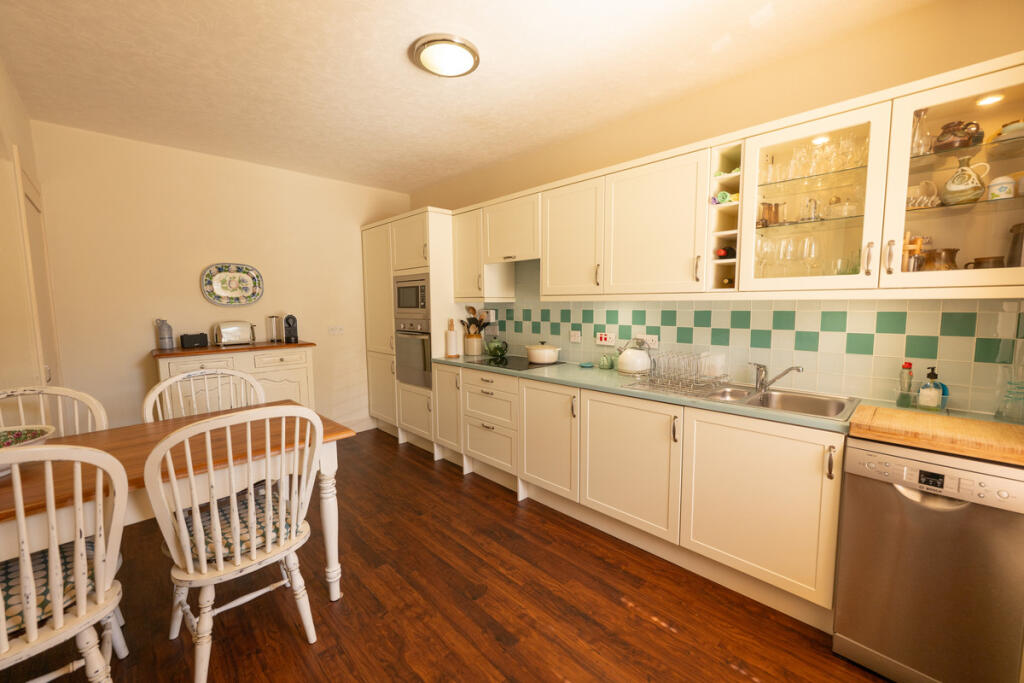 Additional image 10 of St. Catherine Street, Banff, AB45