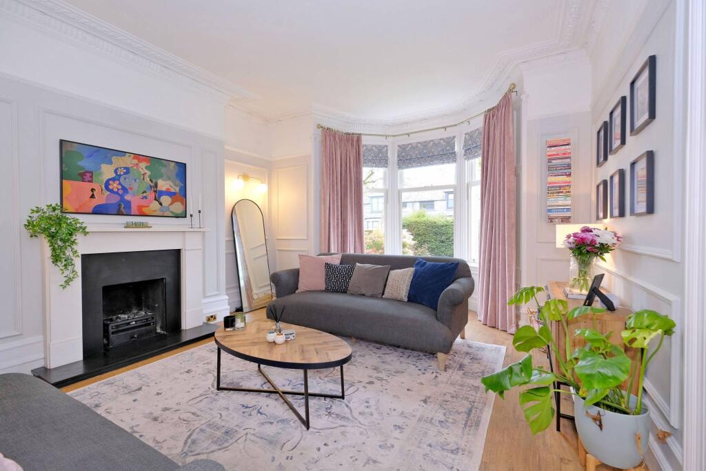 Primary image of 107 Forest Avenue, Aberdeen, AB15 4TN