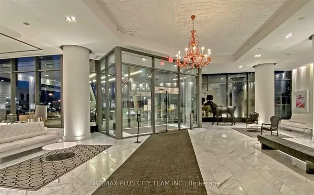 Additional image 4 of 88 Park Lawn Rd Unit 2316