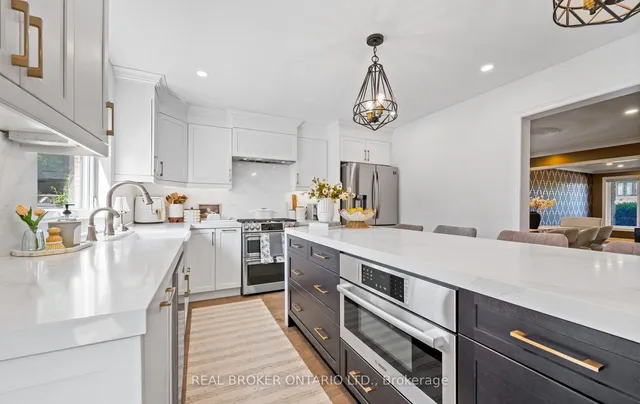 Additional image 21 of 4231 Highgate Cres