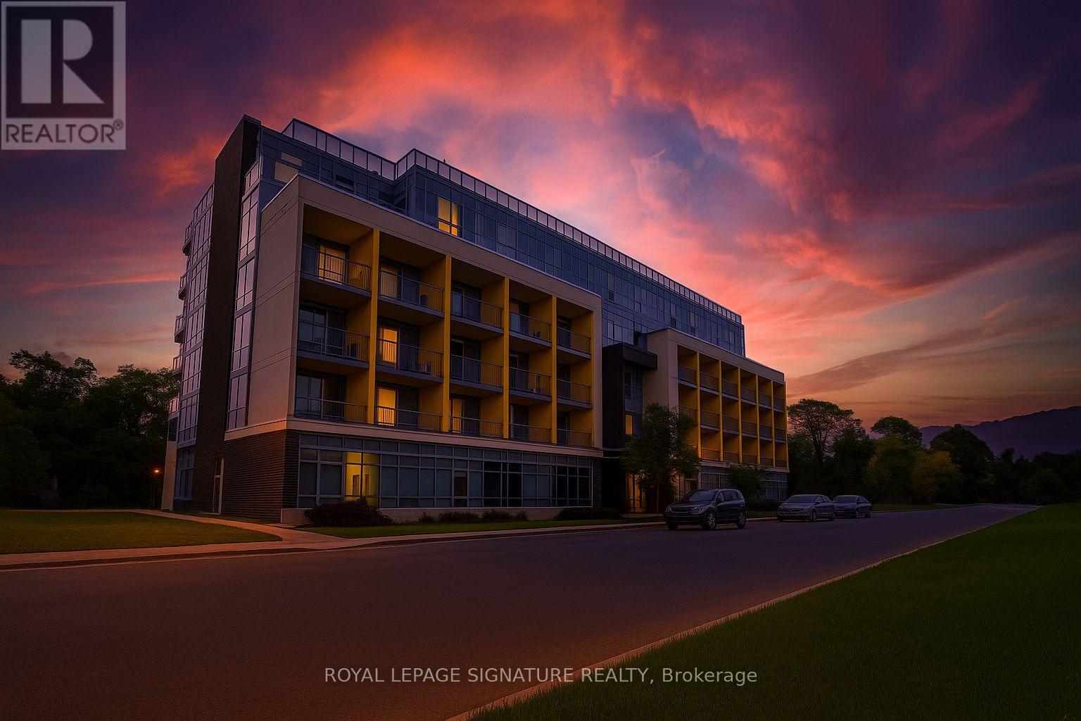 620 - 257 HEMLOCK STREET|Waterloo, Ontario N2L0K2