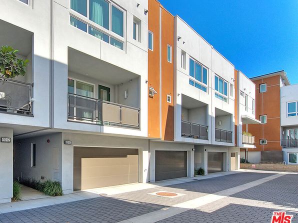 6910 N Tierno Ln, Los Angeles, CA 90038