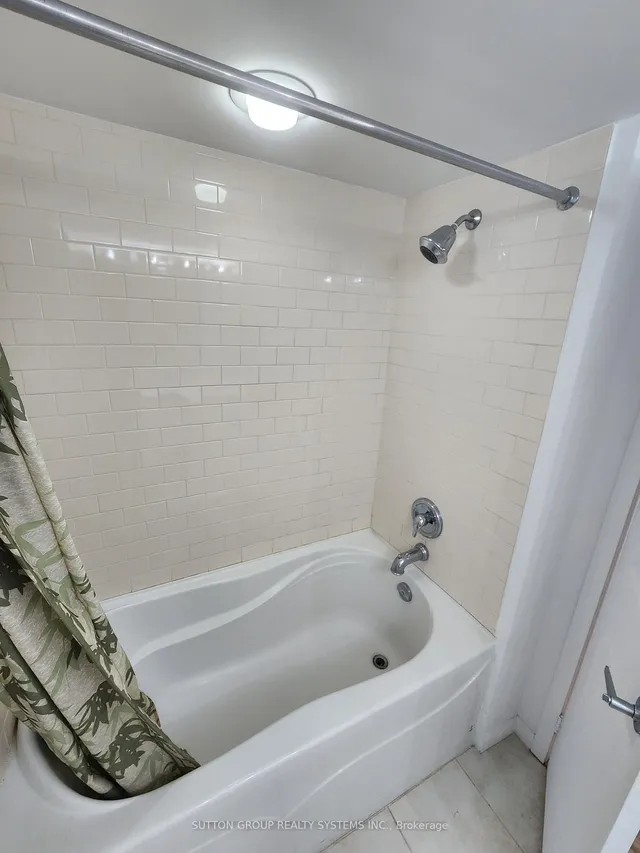 Additional image 11 of 93 The Queensway Unit TH20