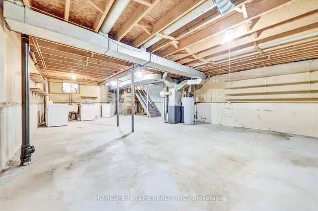 Additional image 32 of 59 Sandyhook Sq