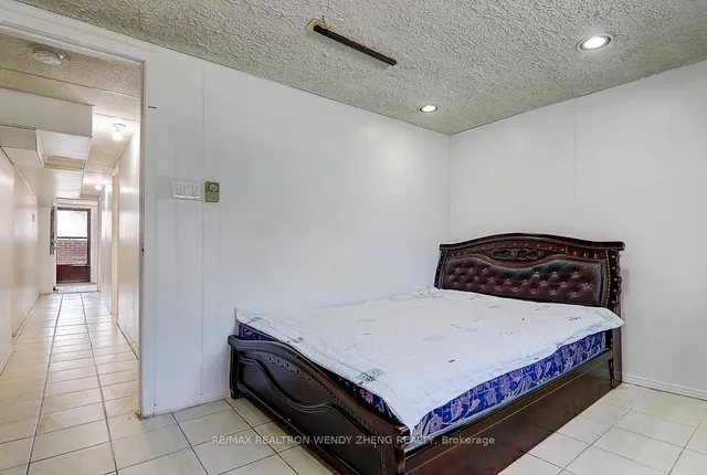 Additional image 31 of 52 Baylawn Dr