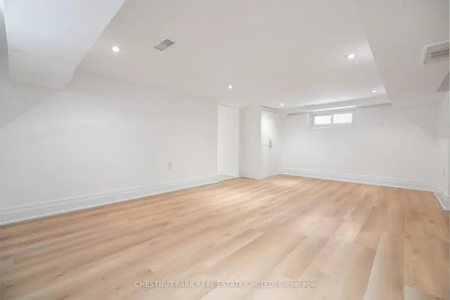 Additional image 36 of 439 Melrose Ave