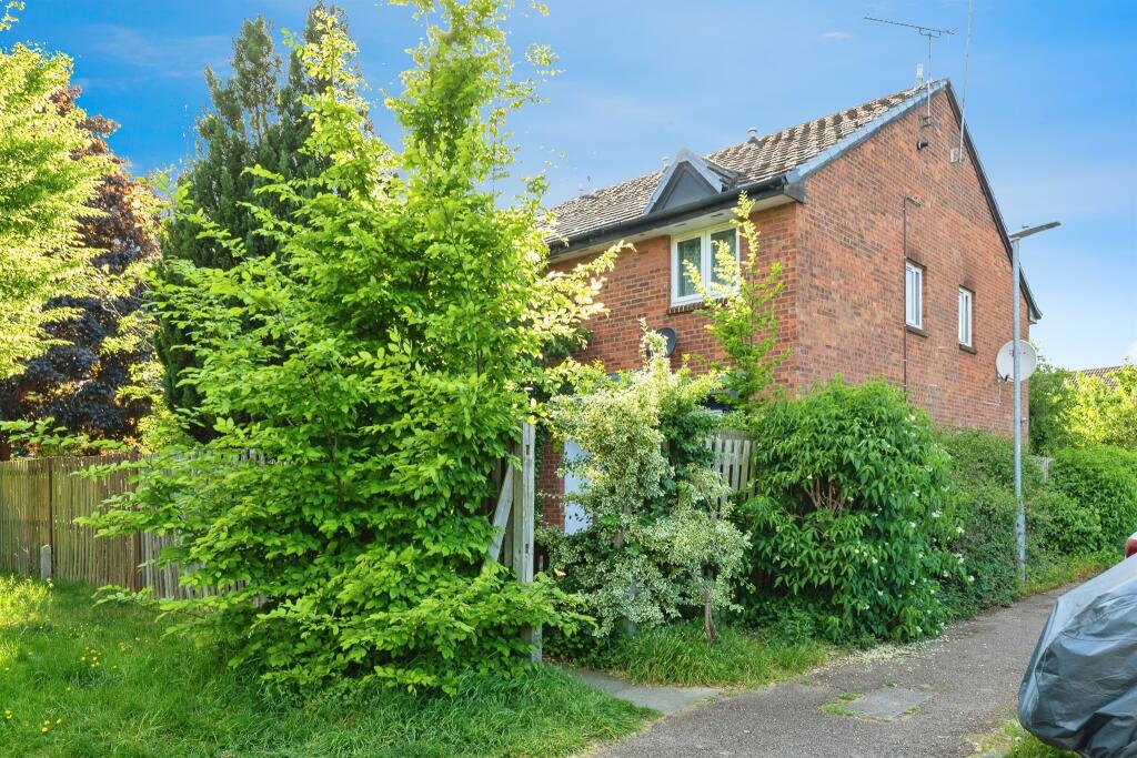 Additional image 17 of Cowslips, Welwyn Garden City