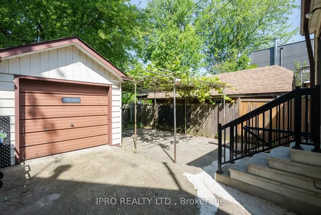 Additional image 36 of 96 Woodycrest Ave