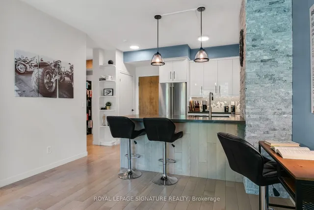 Additional image 12 of 16 Yonge St Unit 306