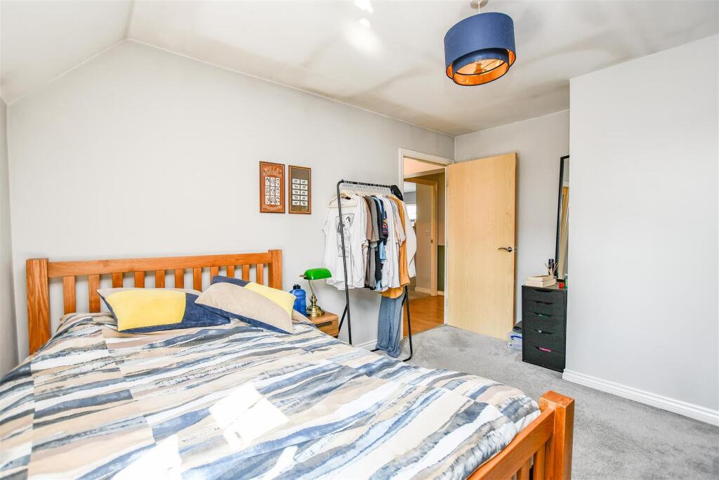 Additional image 6 of 2 Avian Avenue, Frogmore, St. Albans