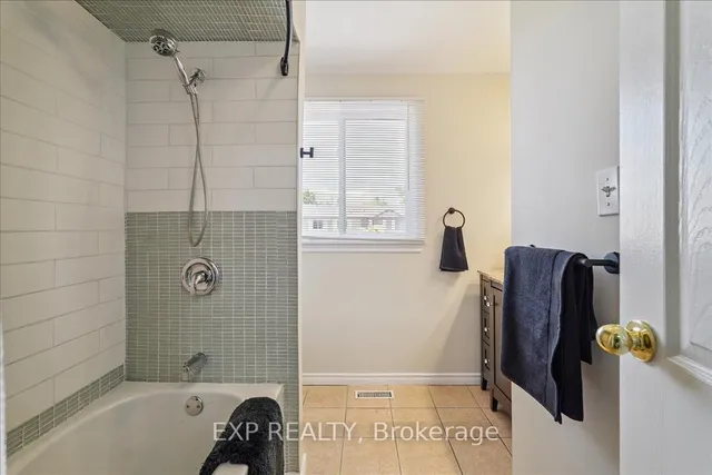 Additional image 19 of 226 Baronwood Crt Unit 226