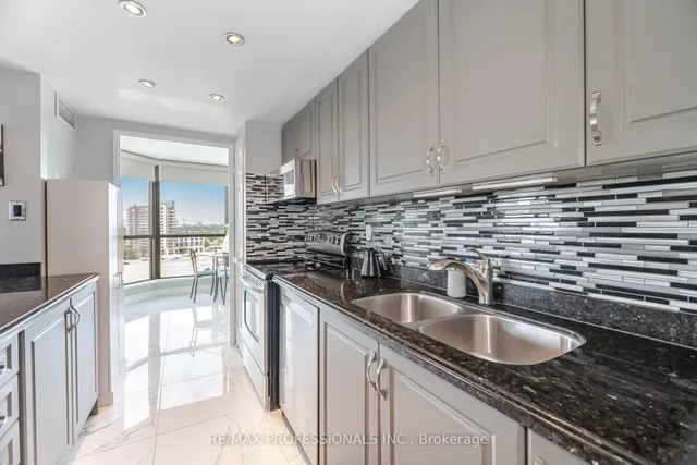 Additional image 16 of 1111 Bough Beeches Blvd Unit 1002