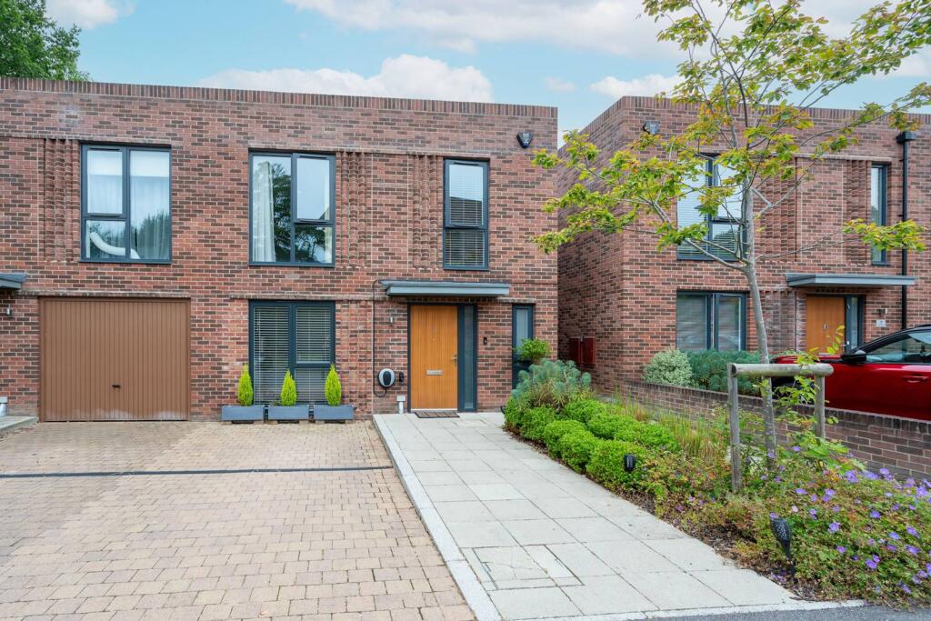 Additional image 41 of Barnes Wallis Way, Watford, AL2