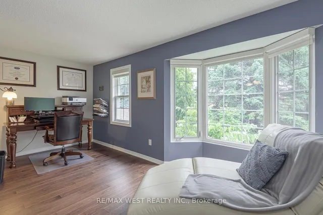 Additional image 28 of 12 Barr Cres