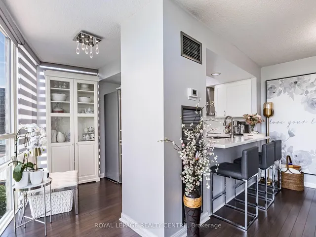 Additional image 8 of 50 Eglinton Ave Unit 601