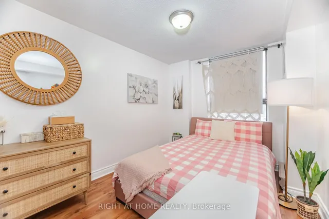 Additional image 19 of 260 Seneca Hill Dr Unit 210