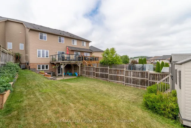 Additional image 47 of 939 Zeller Cres