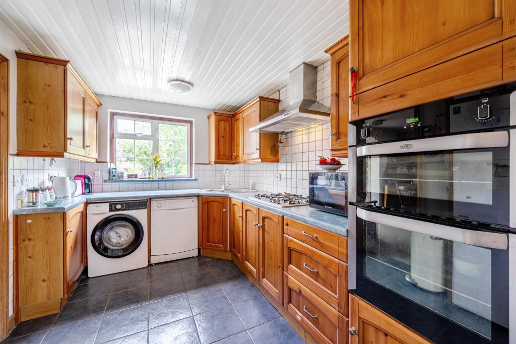 Additional image 5 of Claremont, Bricket Wood, St. Albans