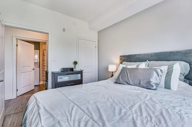 Additional image 19 of 125 Shoreview Pl Unit 514