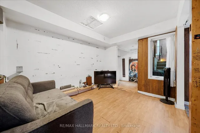 Additional image 12 of 10 Laidlaw St Unit 734