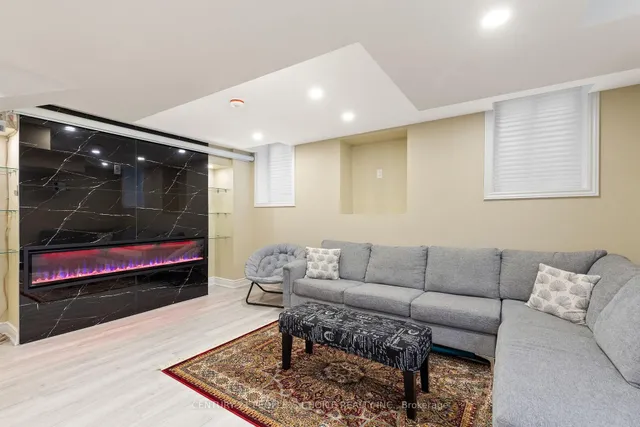 房产图片 44 - 240 Etheridge Ave