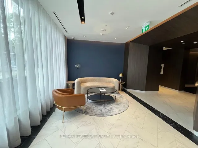 Additional image 31 of 500 Dupont St Unit 301