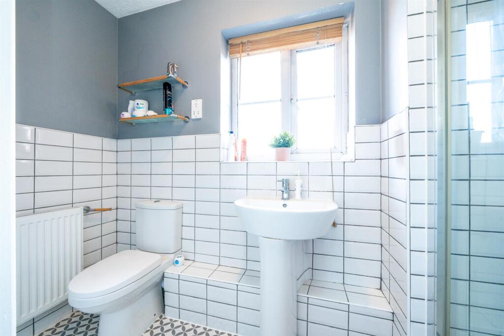 Additional image 11 of Orient Close, St. Albans