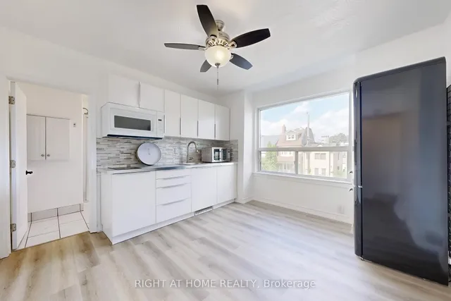 Additional image 15 of 656 Crawford St