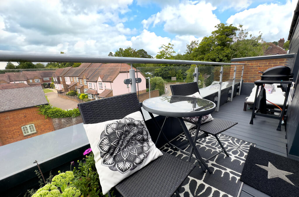 Additional image 13 of Sun Lane, Harpenden