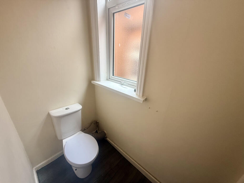 Additional image 8 of Yardley Wood Road, Moseley, B13