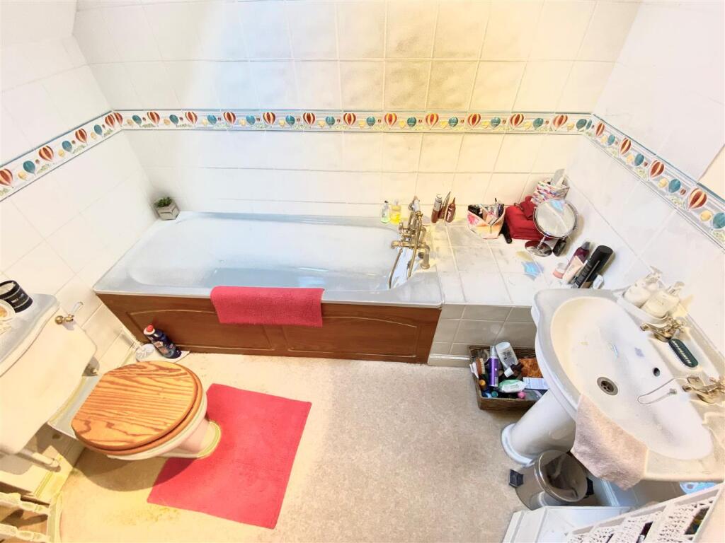 Additional image 7 of Potterells, Station Road, Welham Green