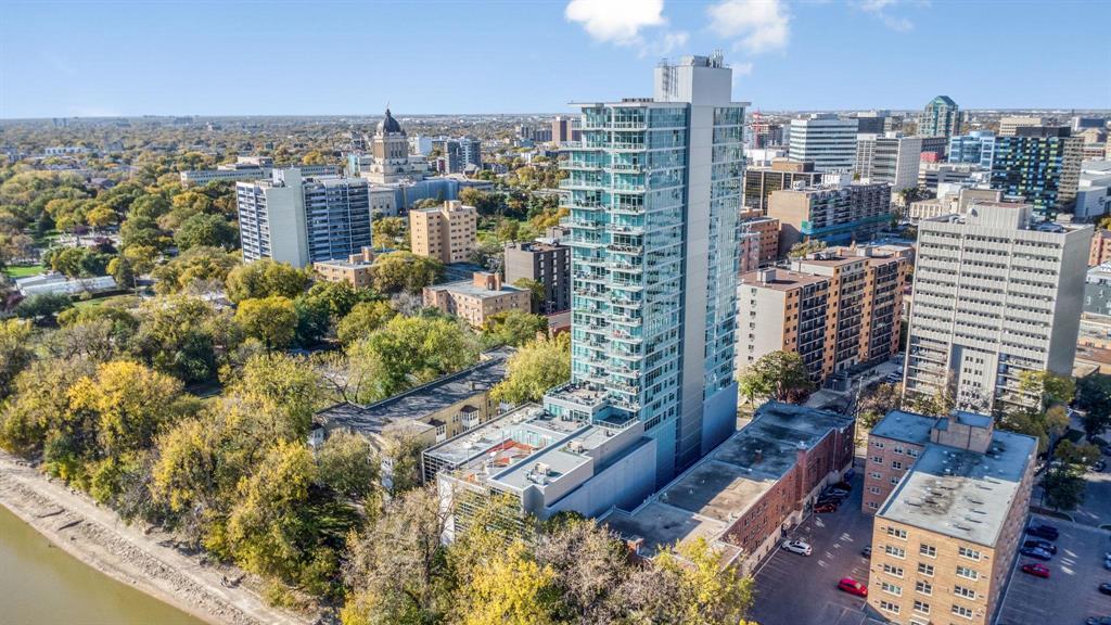 Property image for 1902 390 Assiniboine Avenue|Winnipeg, Manitoba R3C0V2