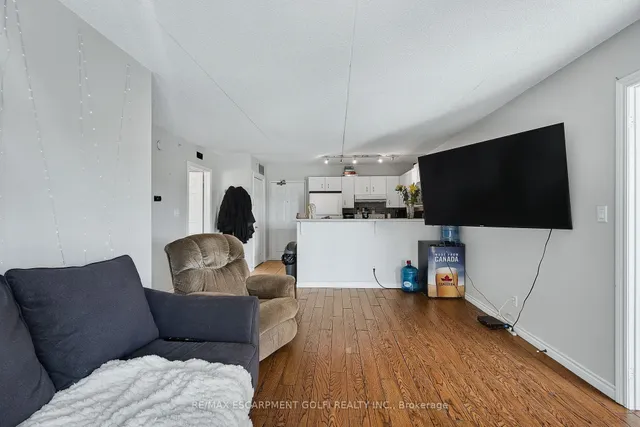 Additional image 13 of 1451 Walker's Line Unit 313