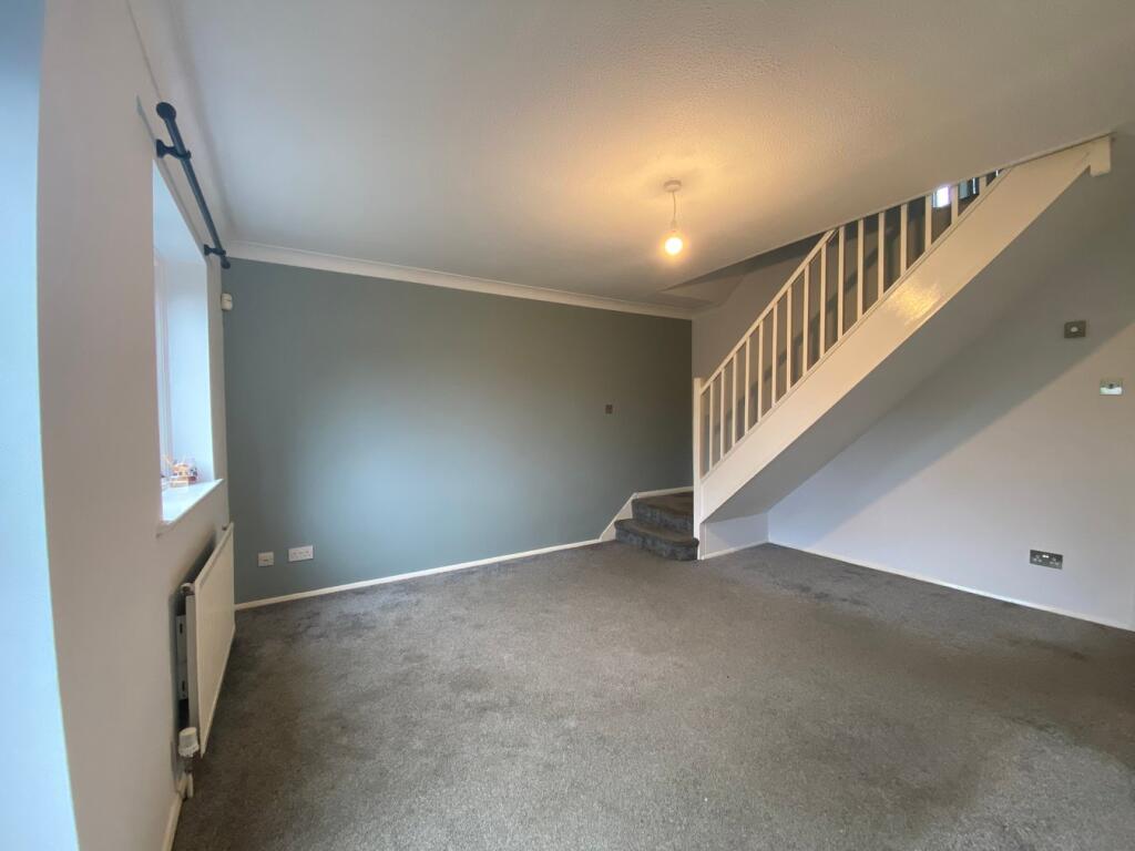 Additional image 4 of Bull Stag Green, Hatfield, AL9