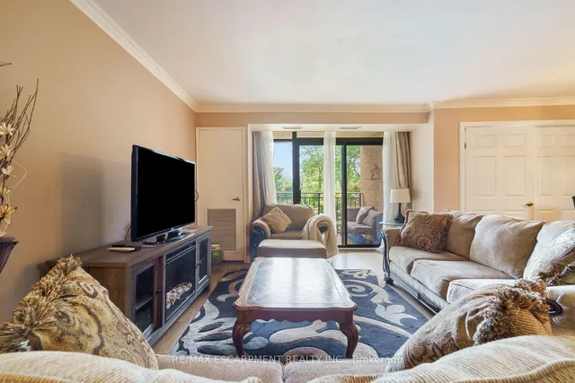 Additional image 8 of 500 GREEN Rd Unit 218