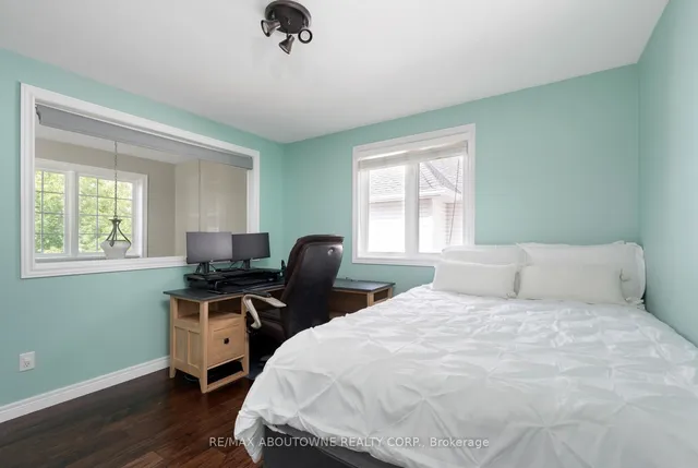 Additional image 29 of 42 Pearwood Crt