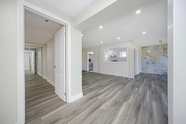 Additional image 7 of 3777 Woodruff Cres