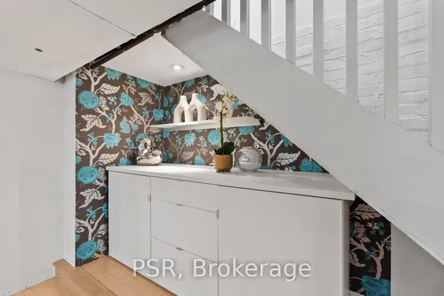 Additional image 23 of 41 Robbins Ave