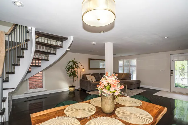 Additional image 11 of 111 Hay Ave