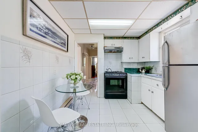 Additional image 7 of 119 Marble Arch Cres