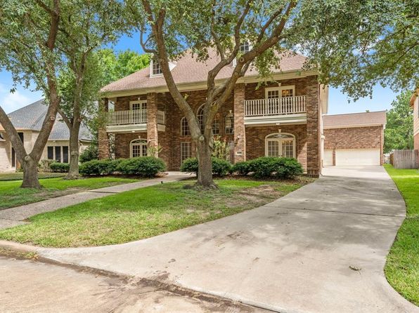 10622 Great Plains Ln, Houston, TX 77064