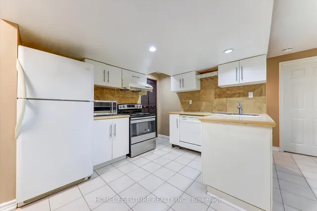 Additional image 34 of 25 Valley Centre Dr