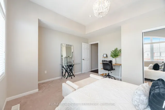 Additional image 32 of 996 Savoline Blvd