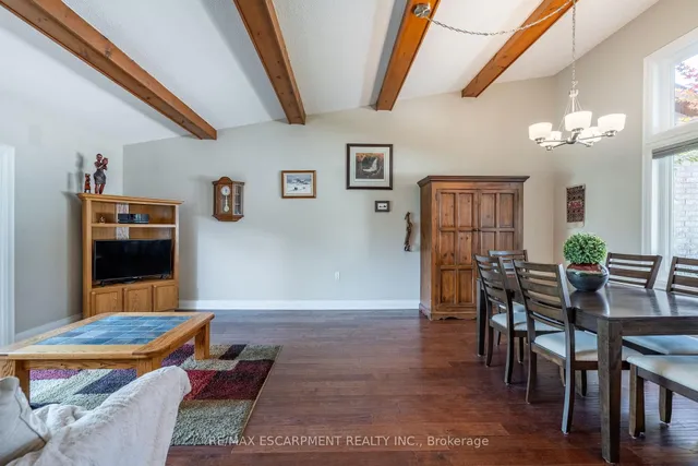 Additional image 24 of 1 Archdeacon Clark Tr