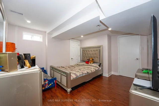 Additional image 41 of 4 Ozark Crt