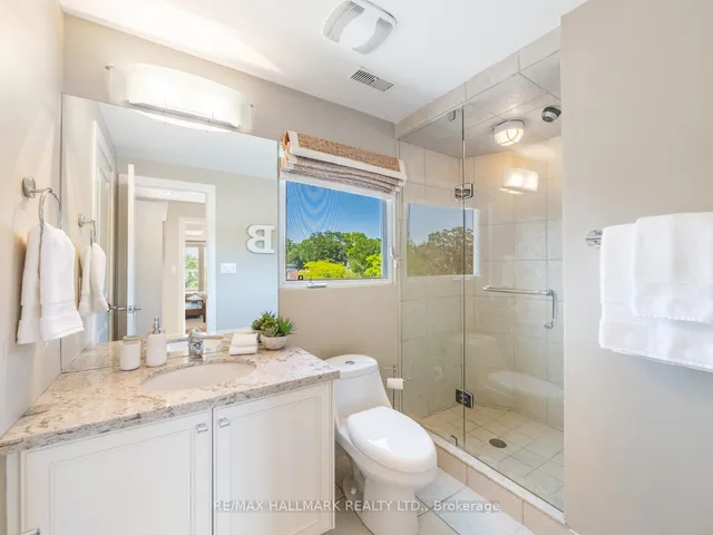 Additional image 33 of 2012 Queen St Unit 306