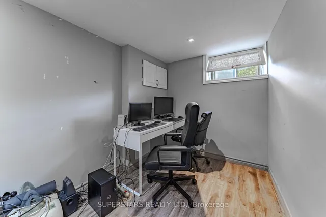 Additional image 19 of 139 Woodfern Dr