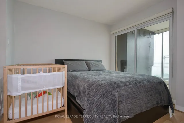 Additional image 13 of 650 Queens Quay Unit 1709