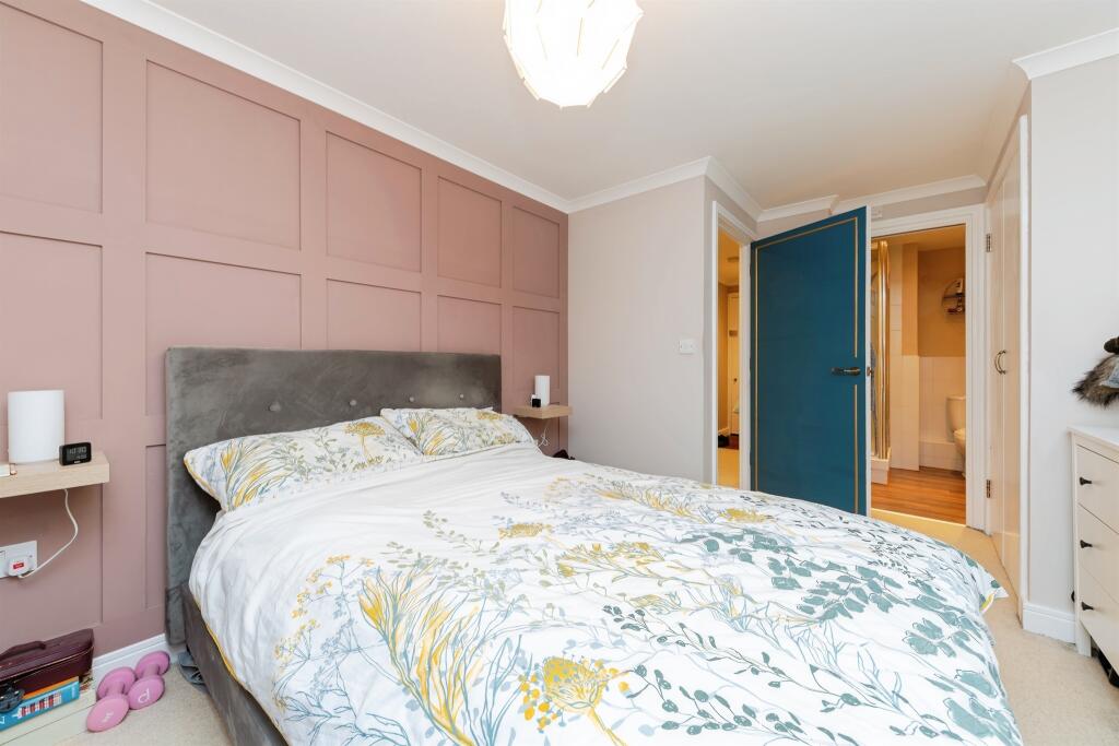 Additional image 6 of North Drive, Hatfield